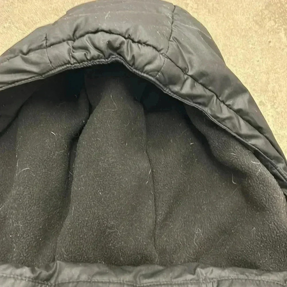 Old navy knee lenght puffer coat - Picture 2 of 9